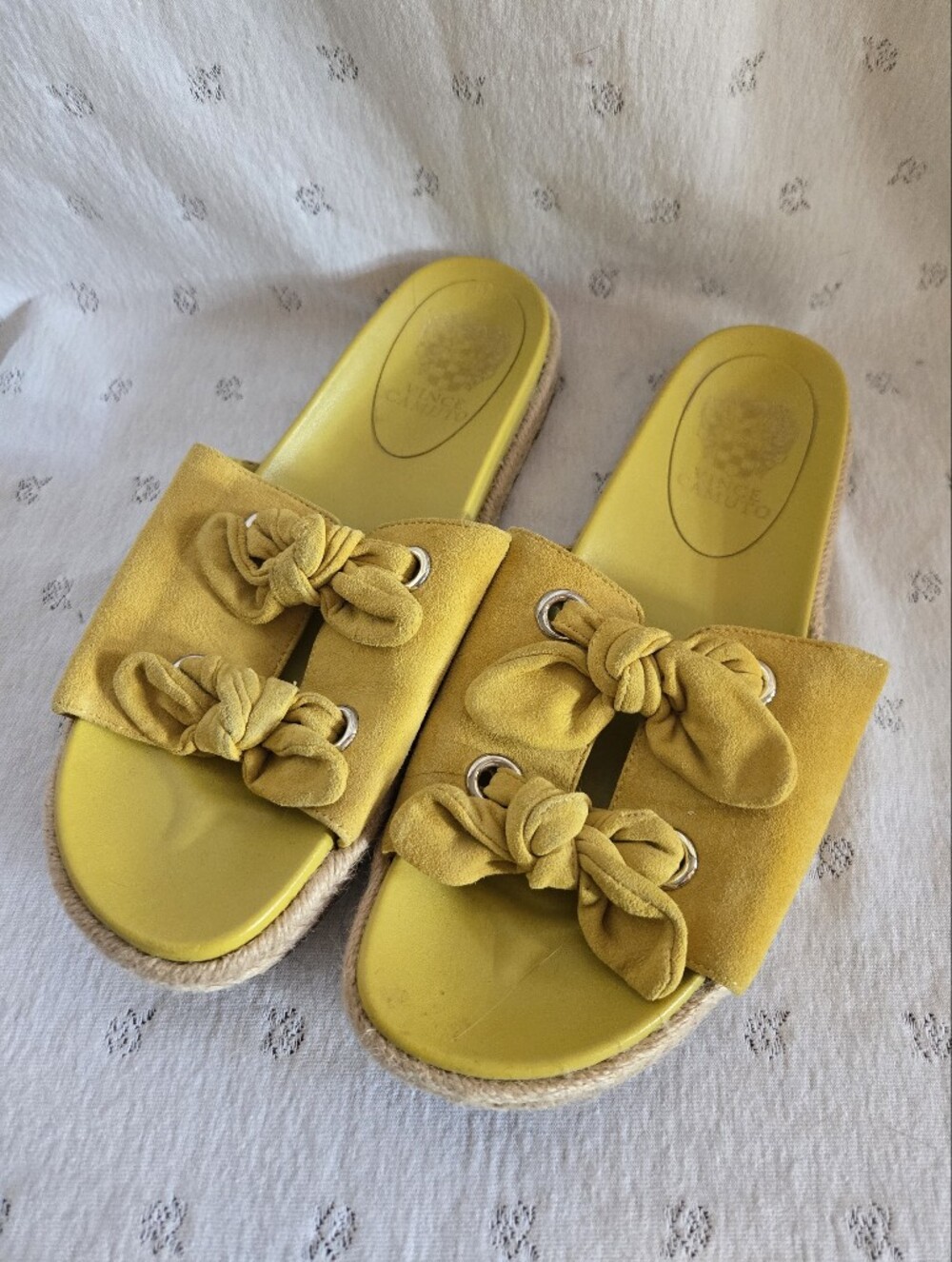 Vince Camuto Yellow Suede Knot Slide Sandals Size 9